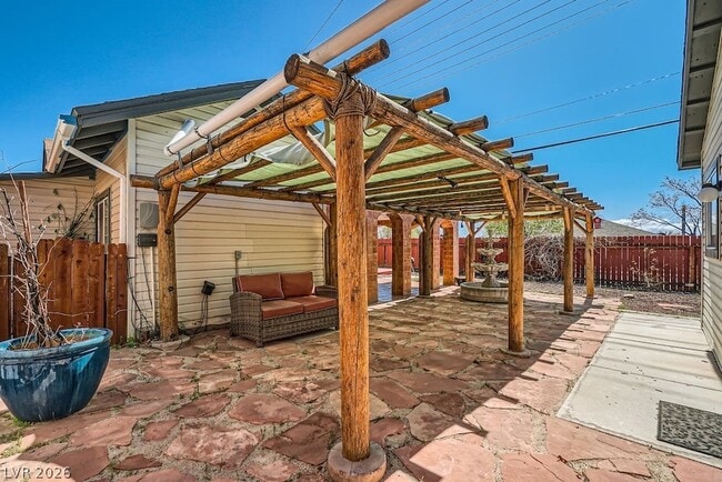 Building Photo - 536 Avenue L