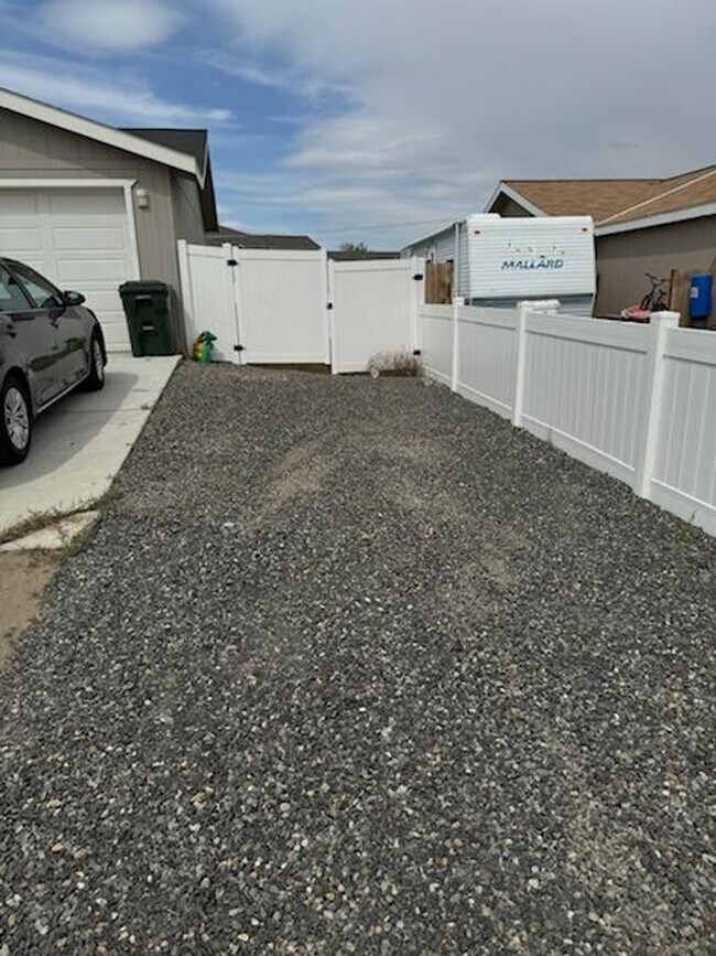 Building Photo - A gem of a home in Boardman