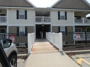 Building Photo - 5501 NE 80th Terrace