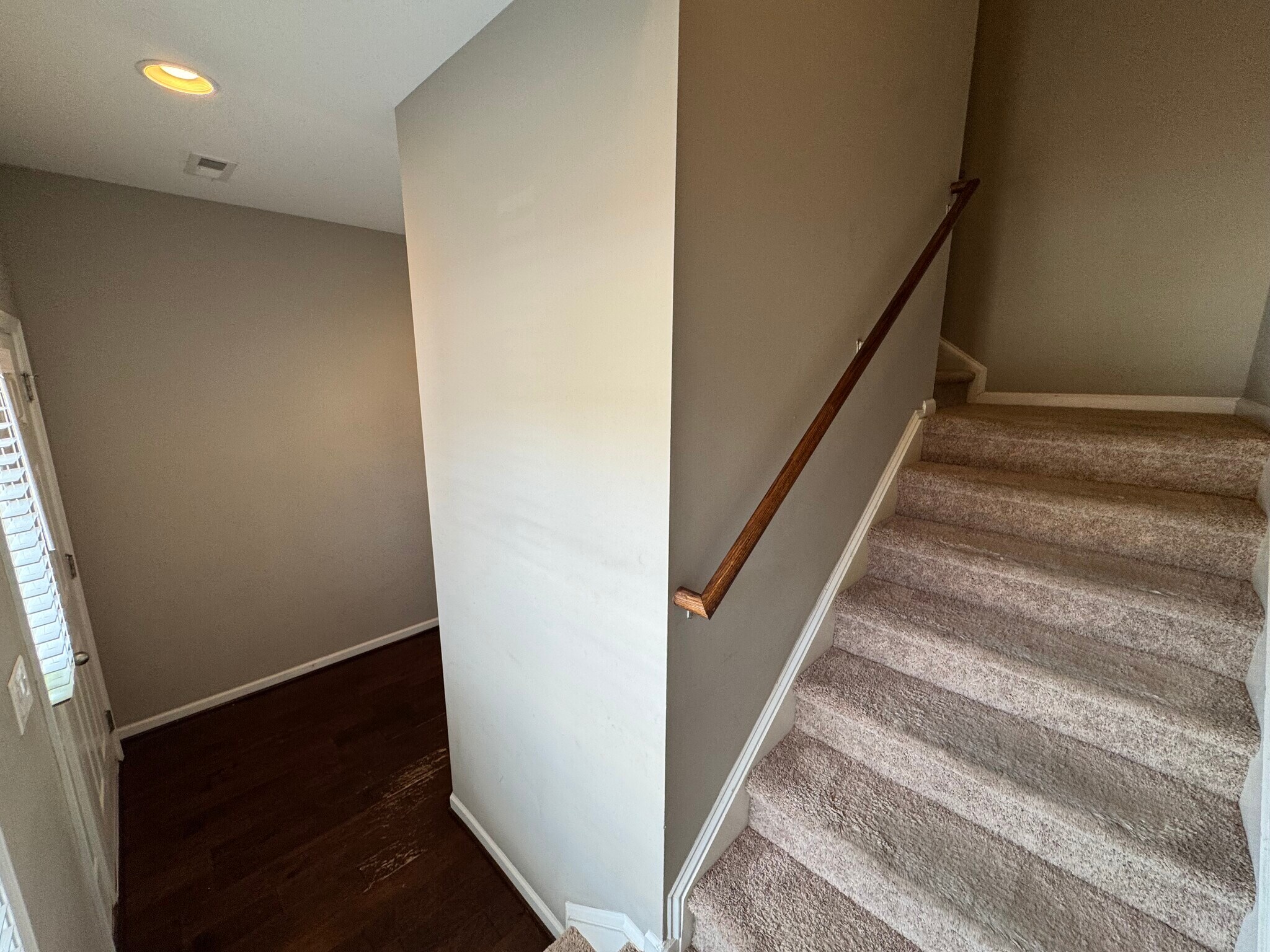 Building Photo - 440 Colony Lakes Dr