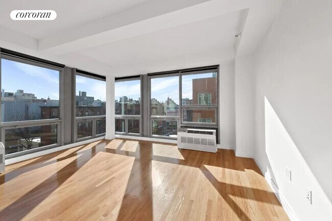 Primary Photo - 181 E 119th St