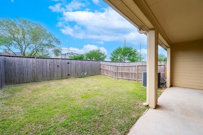 Building Photo - 17035 Wilthorne Gardens Ct