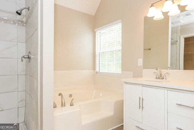 Building Photo - 5357 Knights Landing