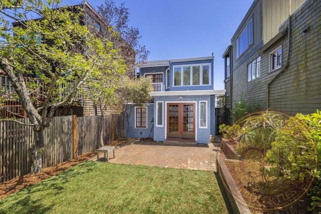Building Photo - Potrero Hill - 2 BR, 1 BA House 1,124 Sq. ...