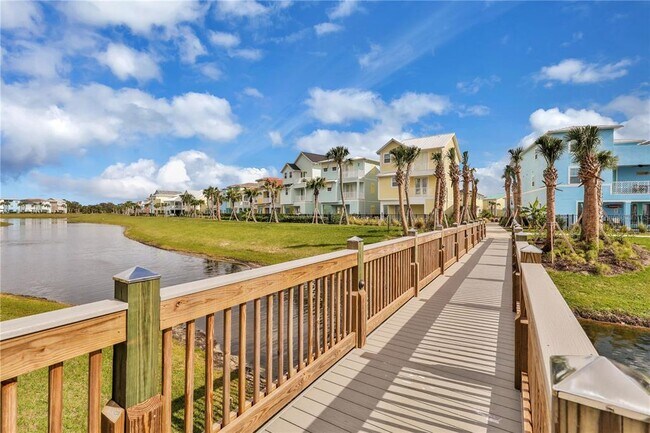 Building Photo - 8024 Flip Flop Way