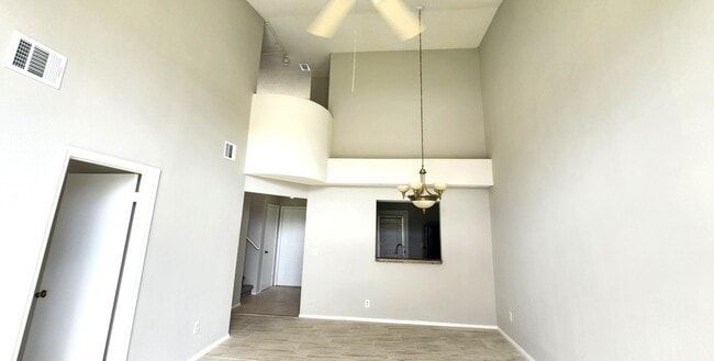 Building Photo - 1164 Lucaya Cir