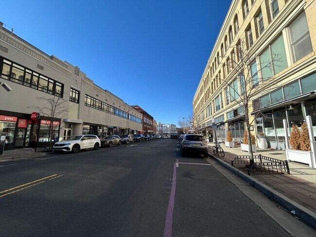 Building Photo - 1224 Monroe Ave