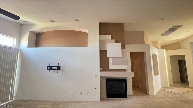 Building Photo - 44 Blaven Dr