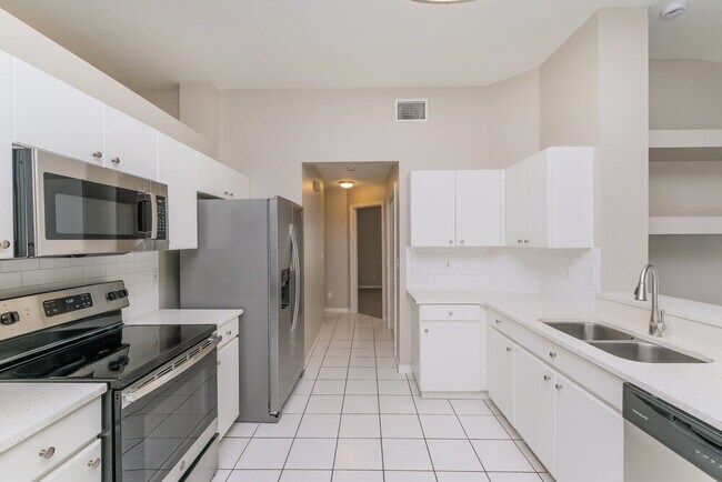 Building Photo - 1344 Dragon Head Dr