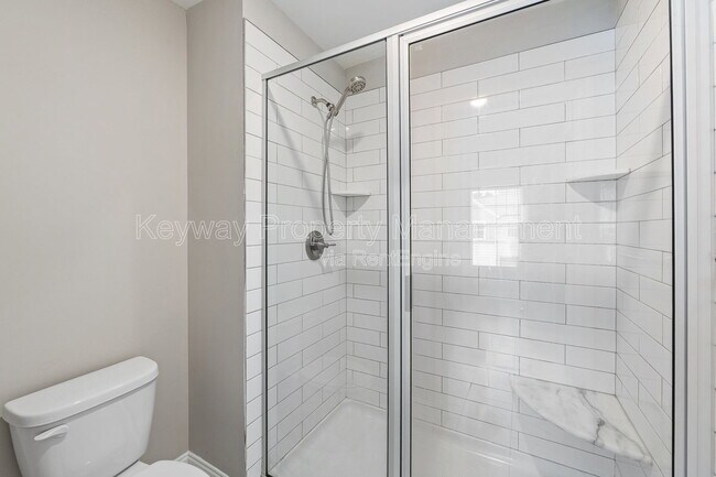 Building Photo - 301 Sumac Trail