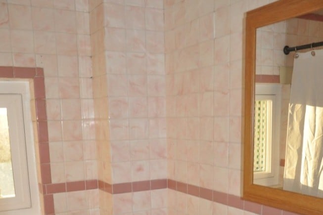 Bathroom - 212 Linden Ave