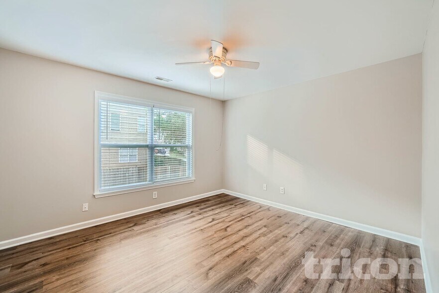 Building Photo - 4160 Triton Ives Dr NE