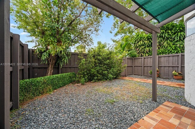 Building Photo - 7140 SW 111th Ct
