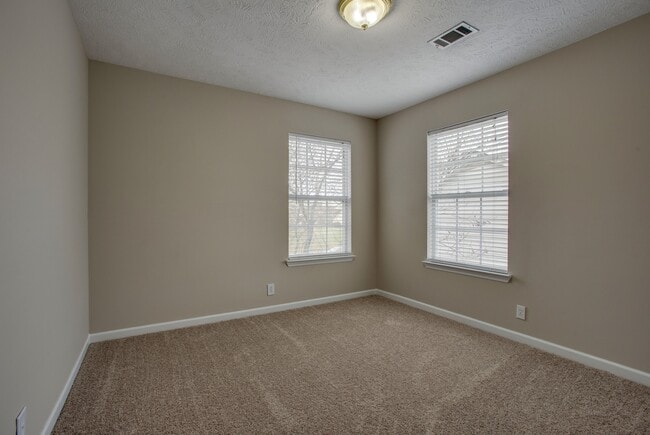 Building Photo - 7027 Penbrook Dr