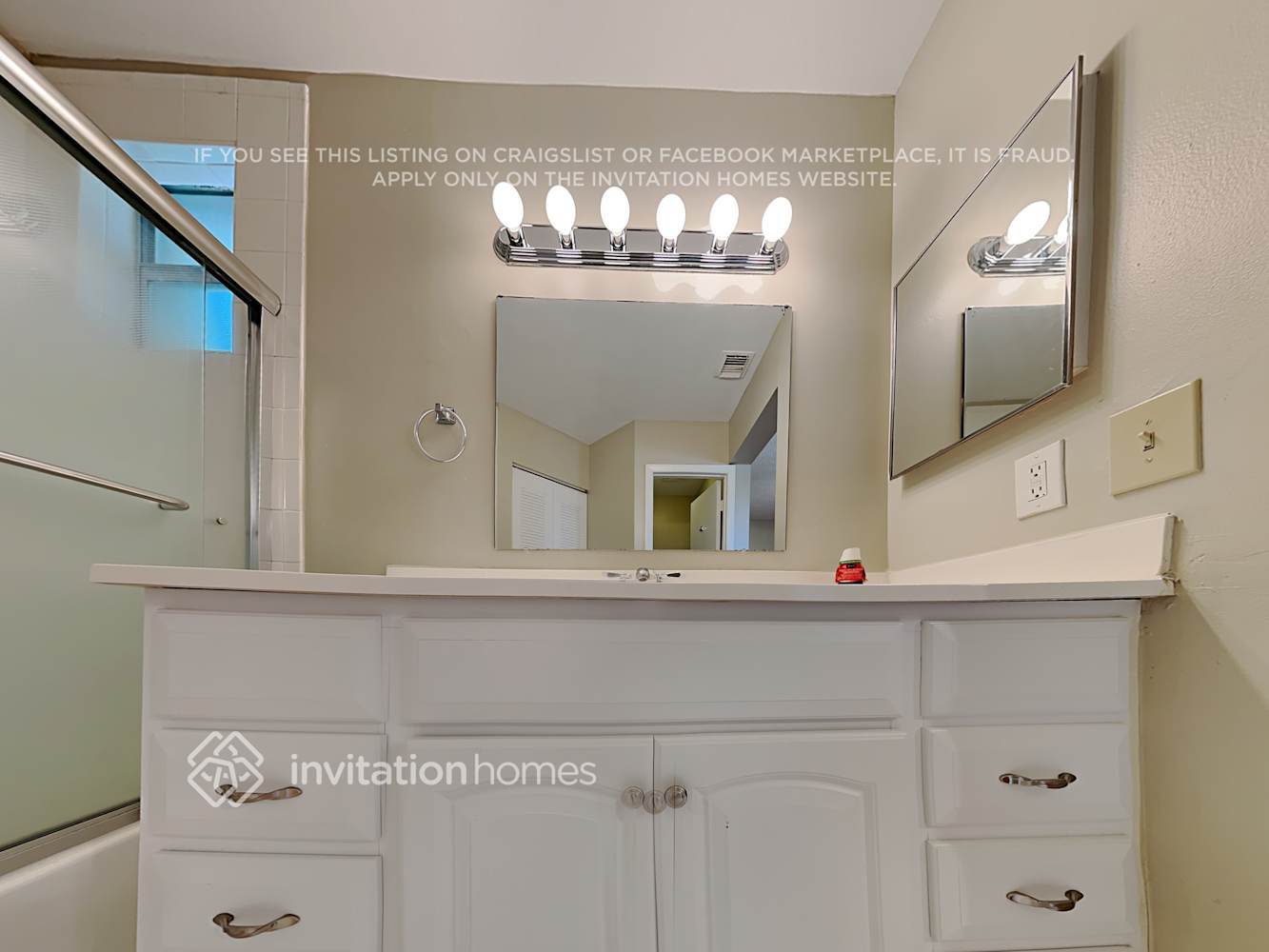 Building Photo - 14075 Langley Pl