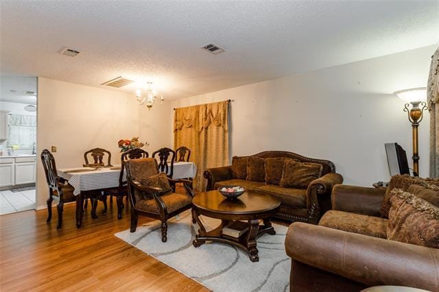 Building Photo - 1308 Dundee Dr