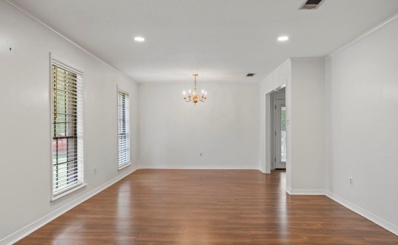 Building Photo - 332 Kiowa Dr