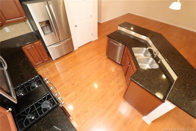 Building Photo - 619 Sealine Dr