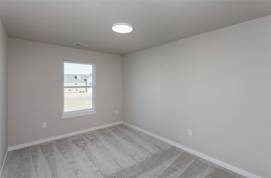 Building Photo - 6129 Tungsten Dr