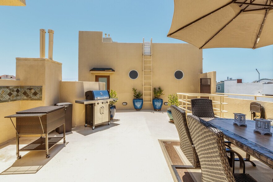 Building Photo - 34 4th St