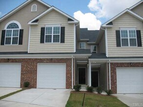 Building Photo - 210 Montview Way