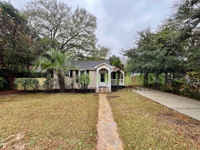 Primary Photo - 2728 Holt Dr