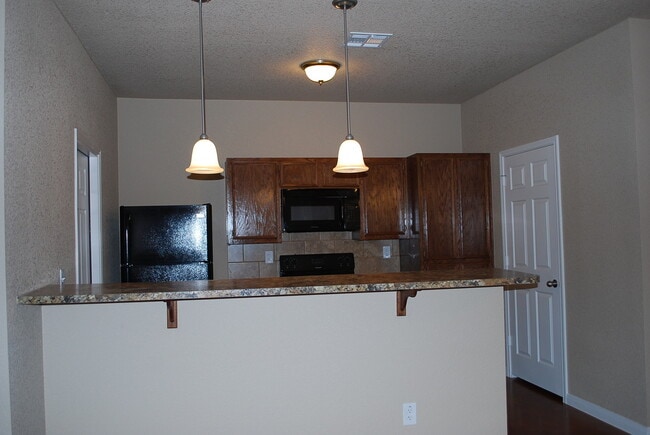Building Photo - 1421Hopi