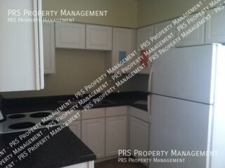 Building Photo - 423 S Mitchell Dr