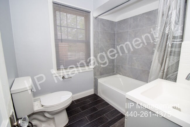 Building Photo - 3821 Kirkwood-