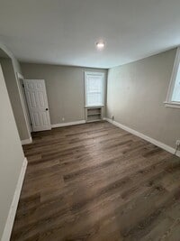 Building Photo - 3537 Oregon Ave