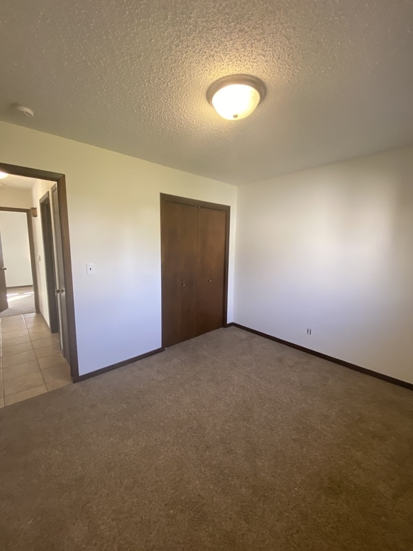 Building Photo - 319 Opal Cir