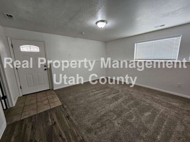 Building Photo - 81 S 220 W St