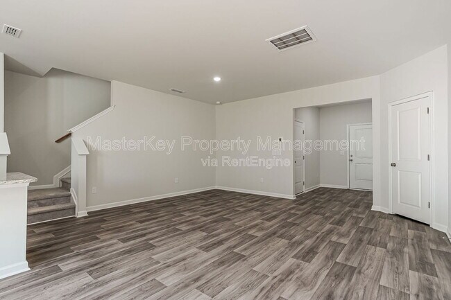 Building Photo - 3115 Carpenter Rd