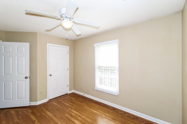 Building Photo - 1483 Wood Trail Cir