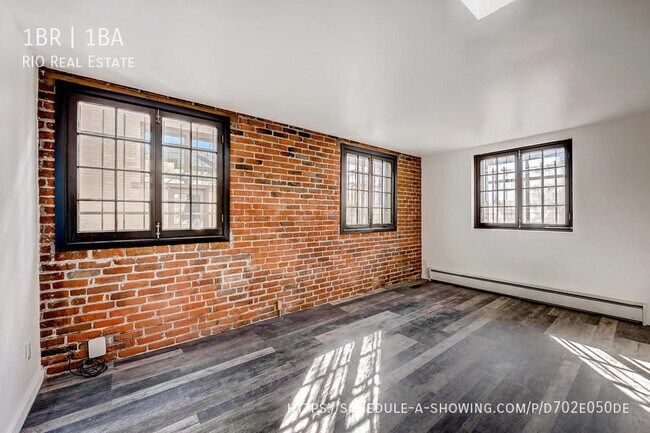Building Photo - 1439 Detroit St