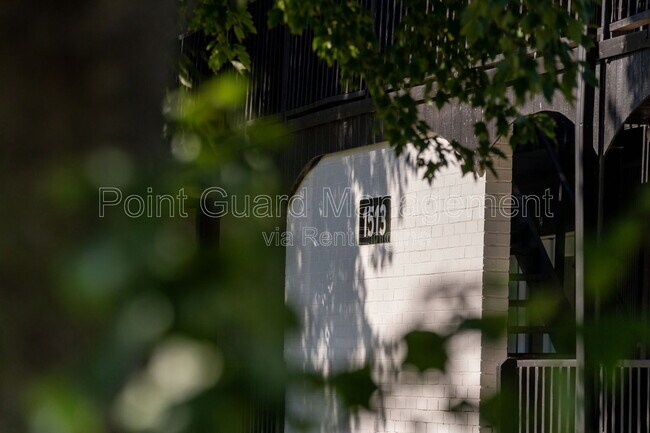 Building Photo - 1420 Cambridge Pl