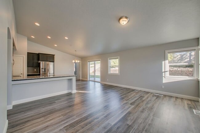 Building Photo - Beautiful Home in Kuna with Community Pool!