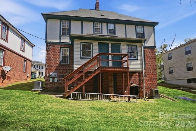 Building Photo - 2120 Kirkwood Ave