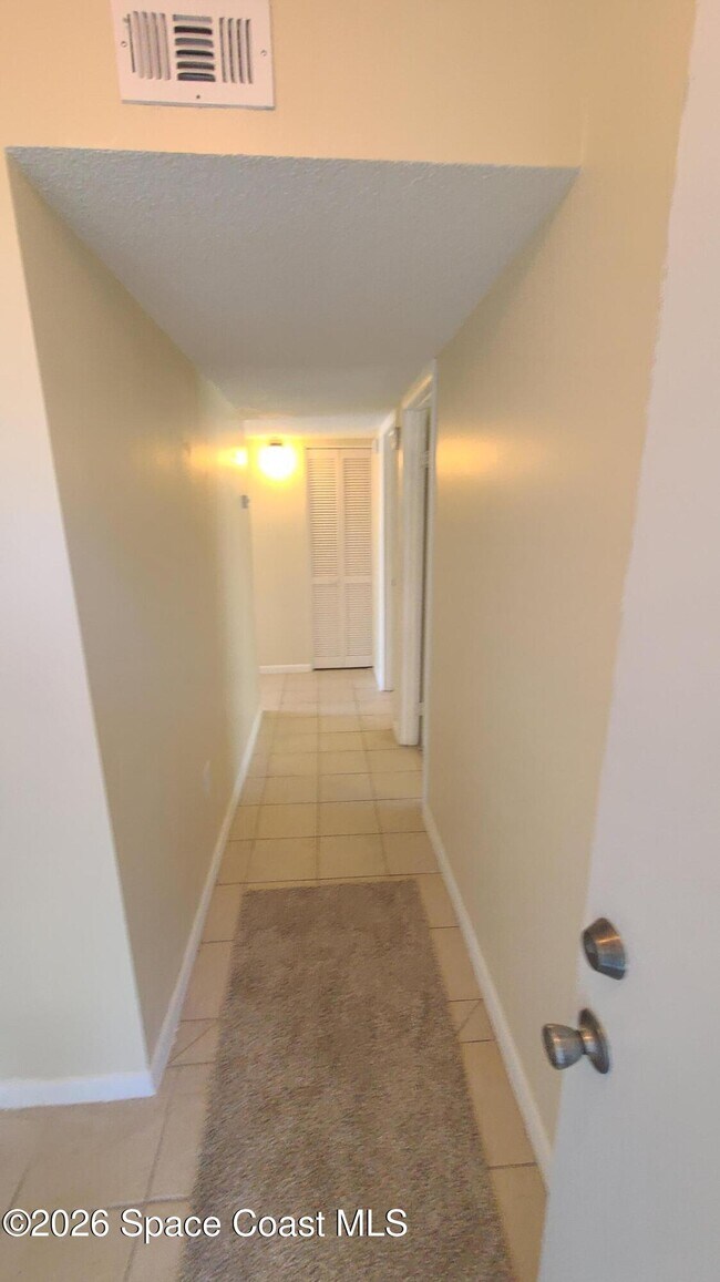 Building Photo - 6850 US-1