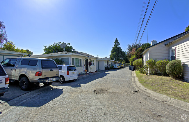 Building Photo - 155 Dutton Ave