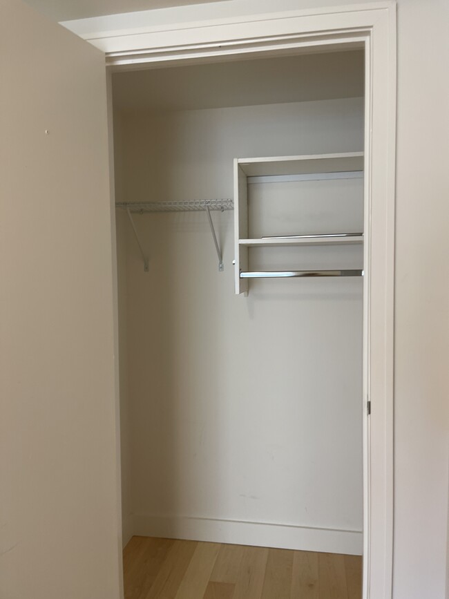 Building Photo - 3601 SW River Pkwy