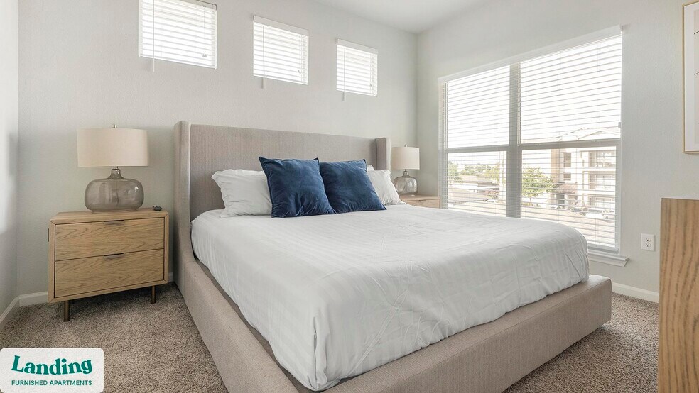 Building Photo - 715 W Slaughter Ln