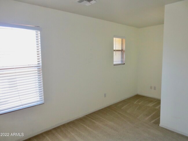 Building Photo - 2123 S Luther