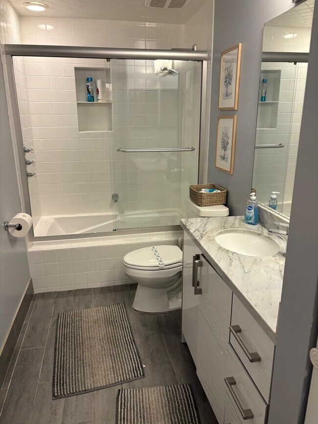 Building Photo - 419 E Atlantic Ave