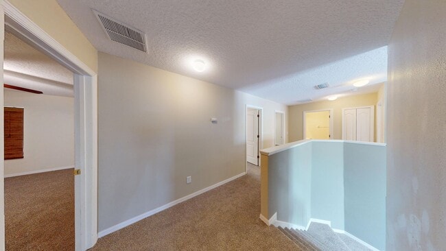 Building Photo - FABULOUS 4/2.5 HOME IN GATED CALABRIA COVE...