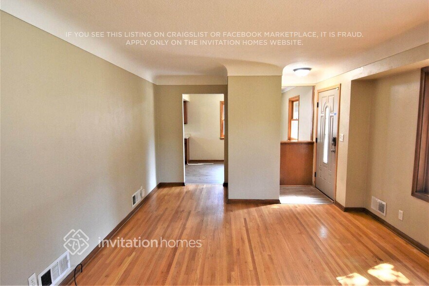 Building Photo - 1345 9th Ave S