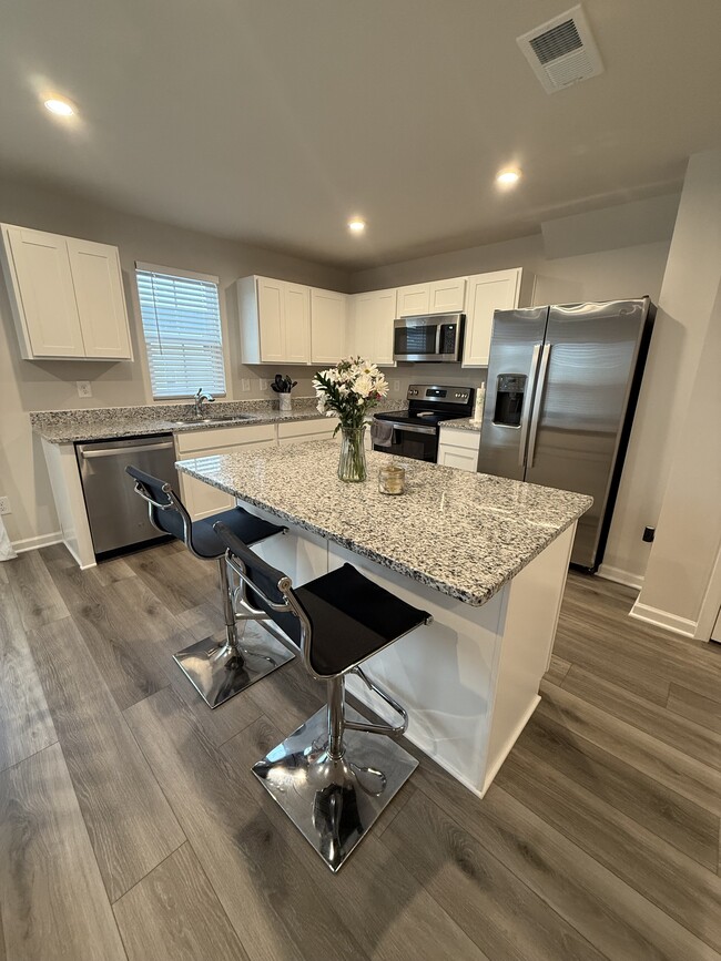 Kitchen - 6845 Tarik Ln