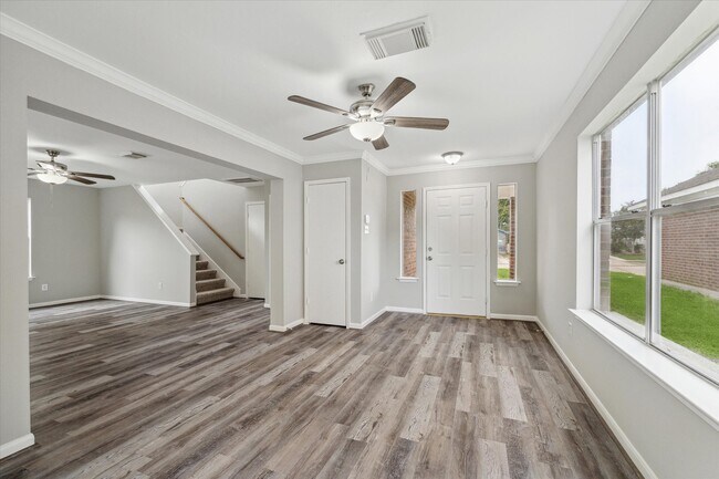 Building Photo - 7347 Parkland Manor Dr