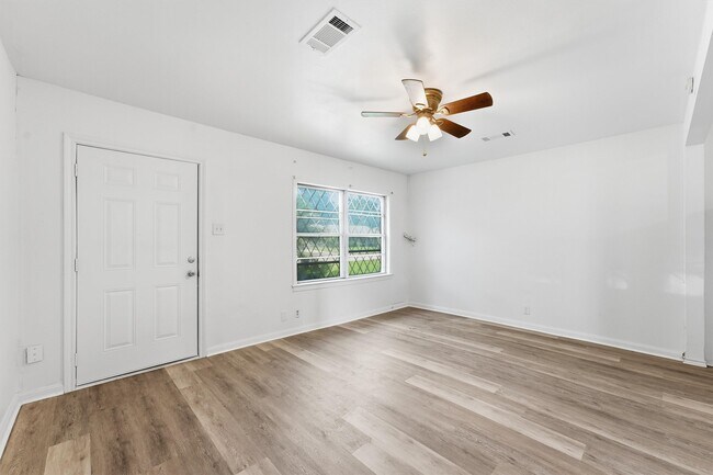 Building Photo - 3711 Cosby St