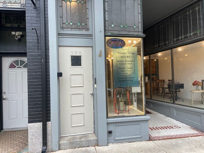 Building Photo - 254 Locust St